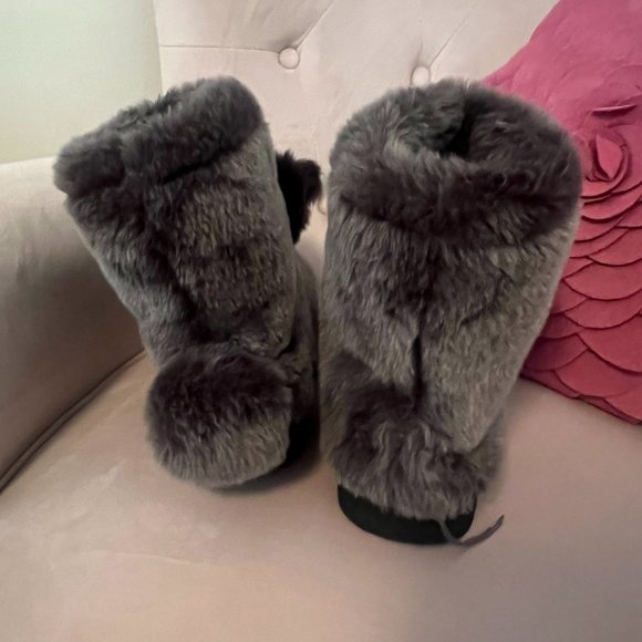 Kate Spade Bethie faux fur Rabbit Bunny Slippers size 8 **PLEASE READ** - Picture 7 of 13